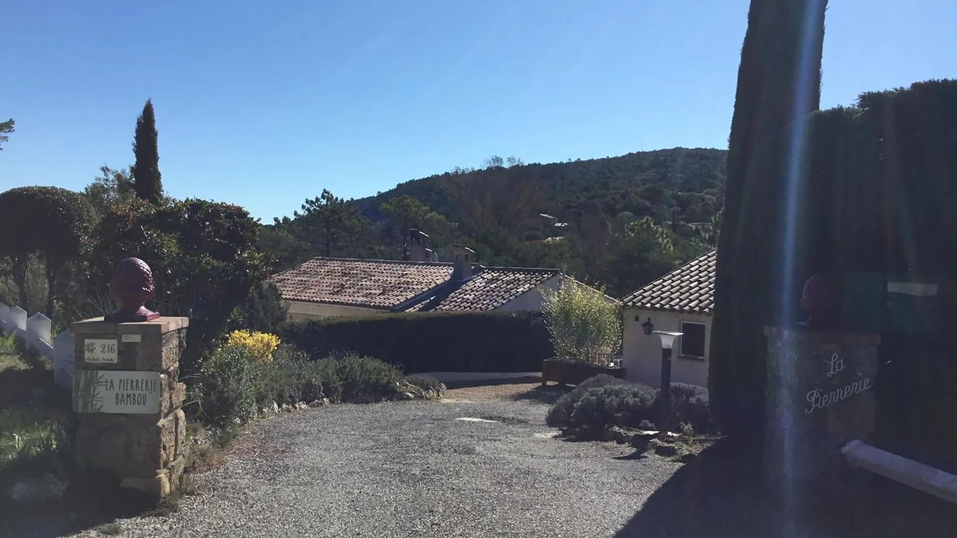 La Pierrerie Bambou Bed & Breakfast Tourtour